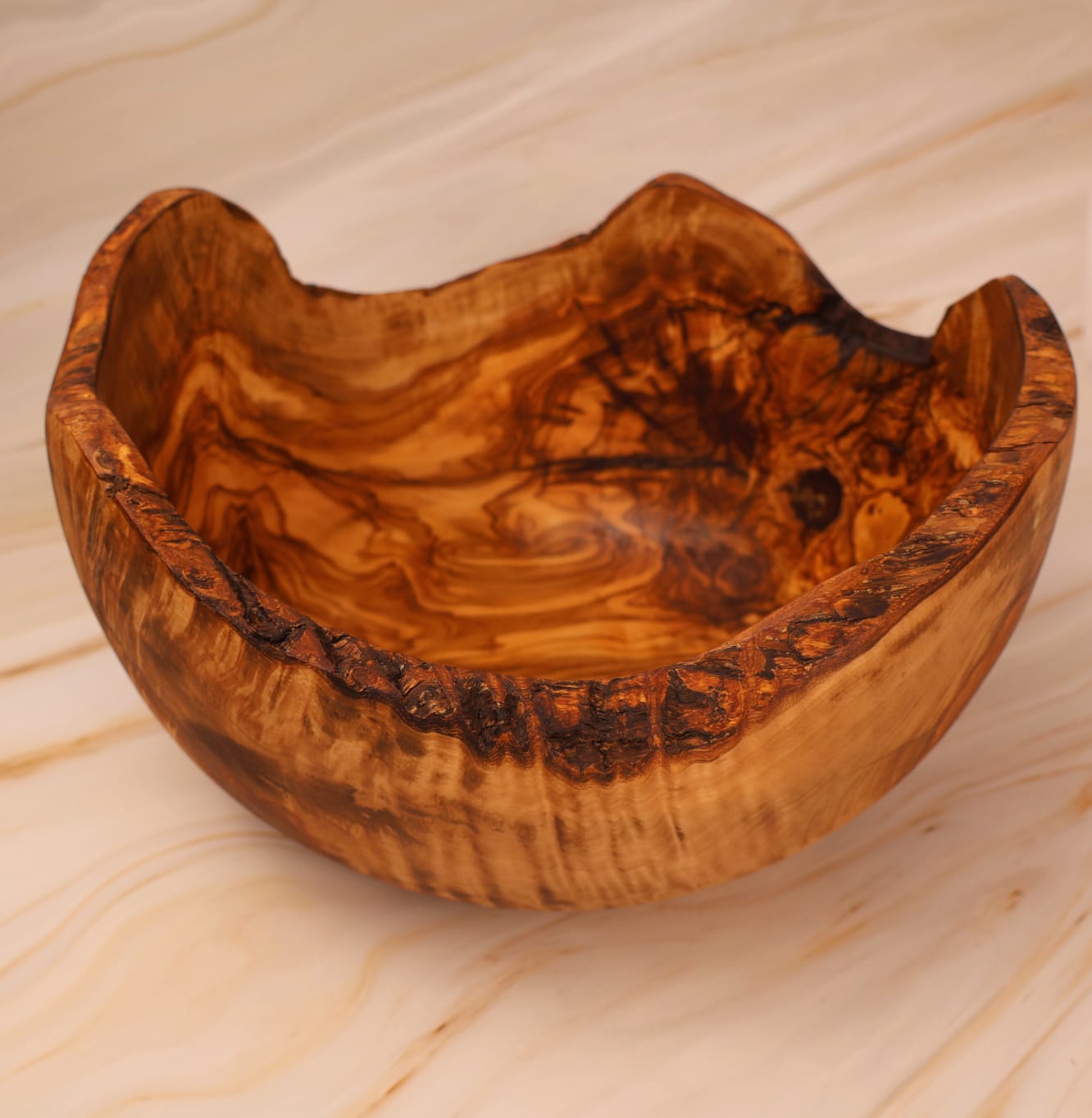 Fructieră sau Salatieră Basilicata din lemn de măslin 29 x 16 cm