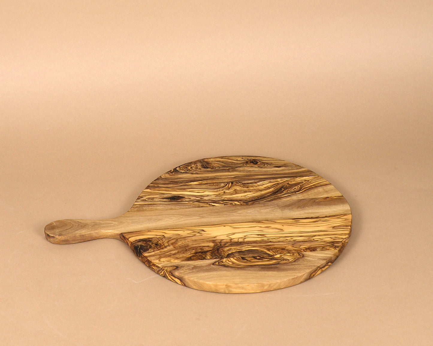 Platou pizza cu mâner din lemn de măslin