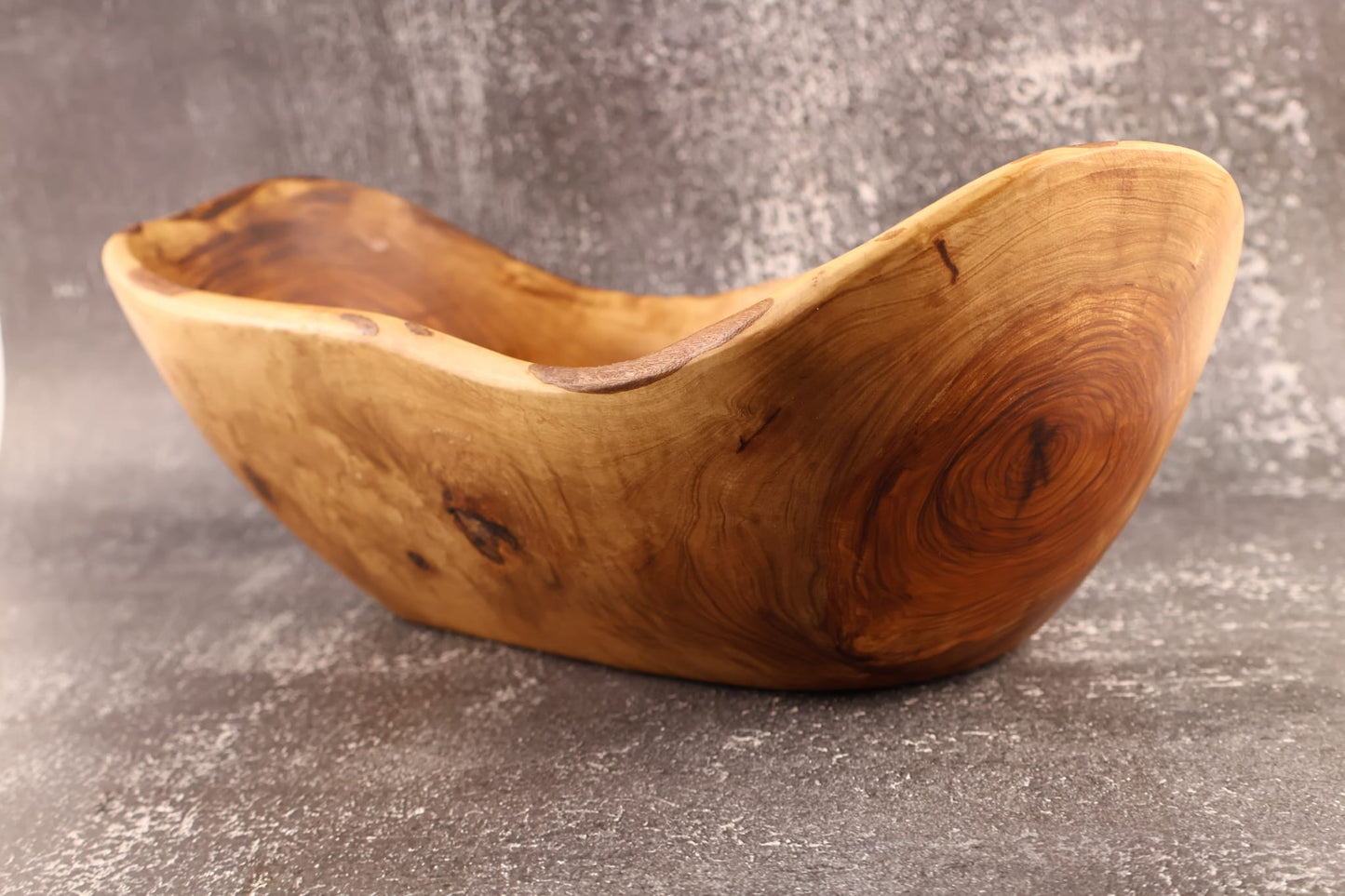 Fructieră / Salatieră din lemn de măslin 35 x 15 cm