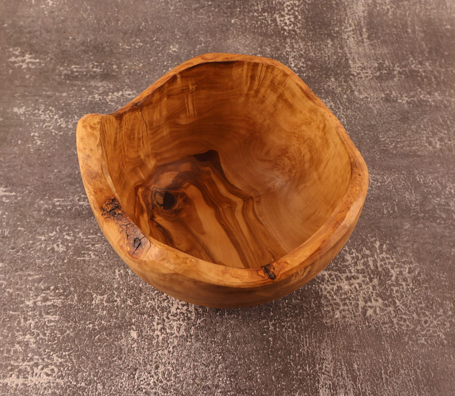 Fructieră sau Salatieră Basilicata din lemn de măslin 24 x 15 cm