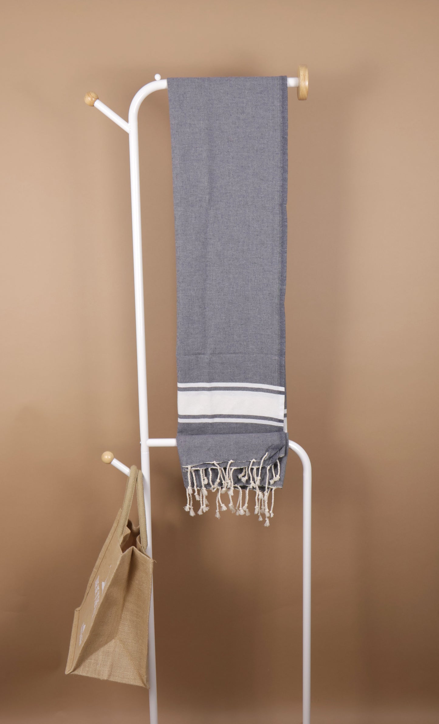 Prosop plajă Fouta | Tunis | Gri Inchis Cu Dungi Albe 200 x 100 cm