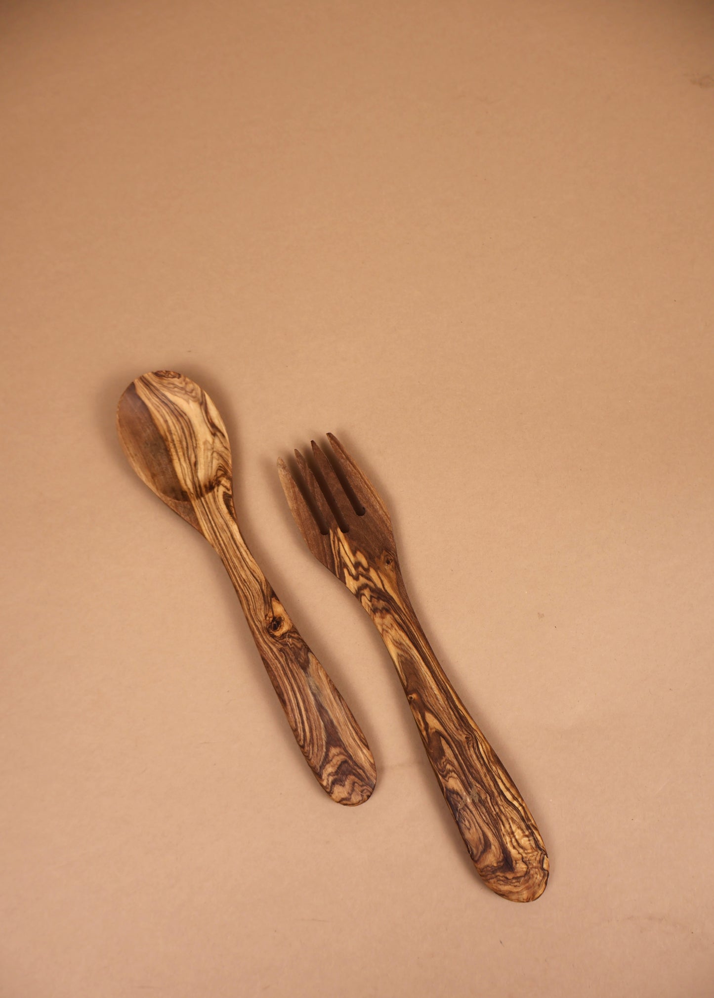 Set lingura si furculita din lemn de măslin 20 cm