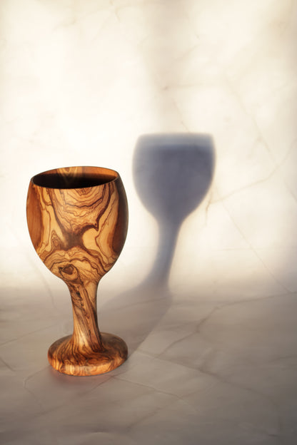 Pahar vin din lemn de măslin
