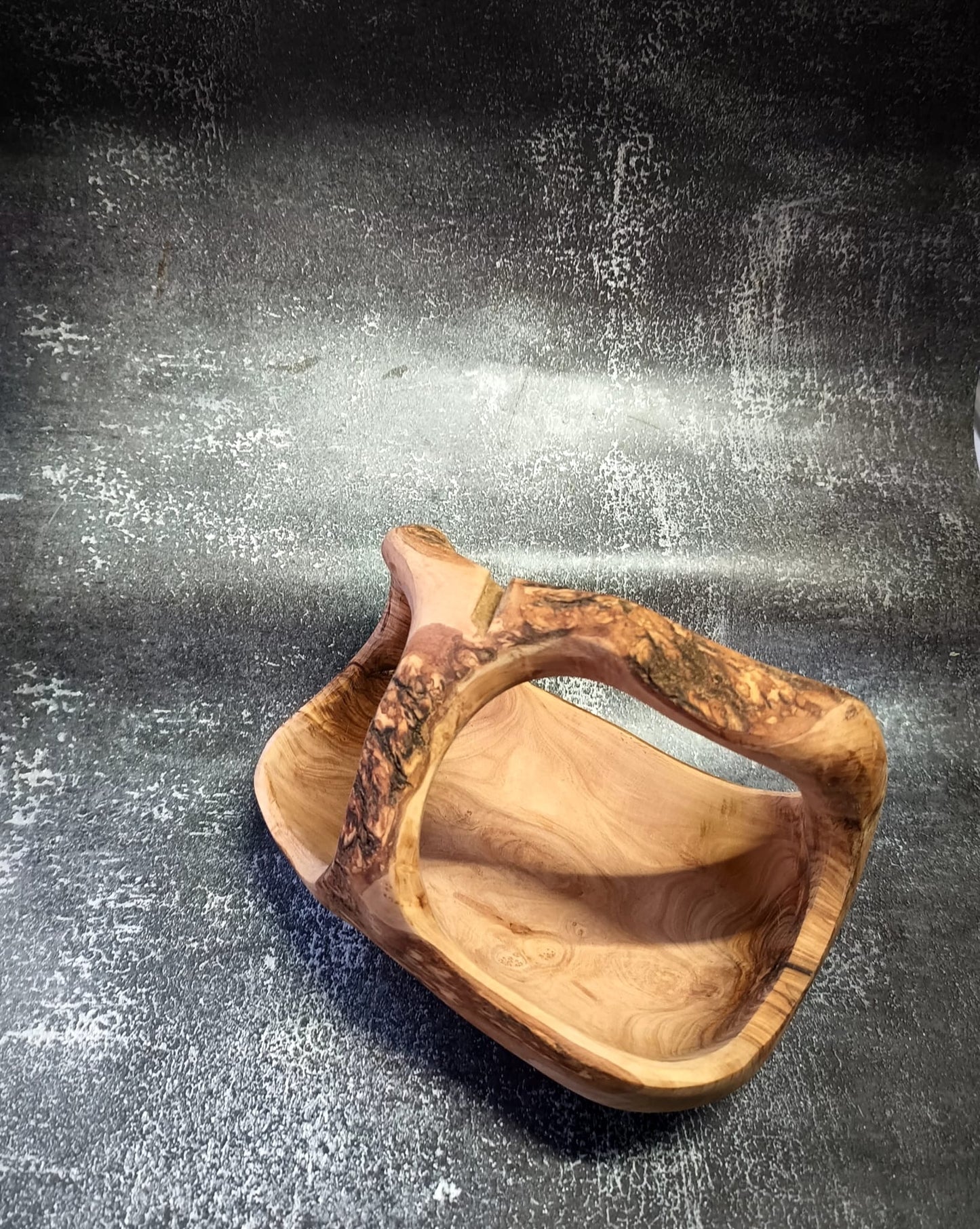 Fructieră din lemn de măslin 27 cm