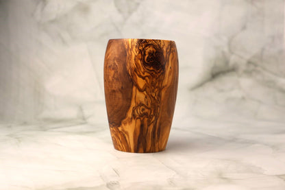 Чаша за вода от маслиново дърво