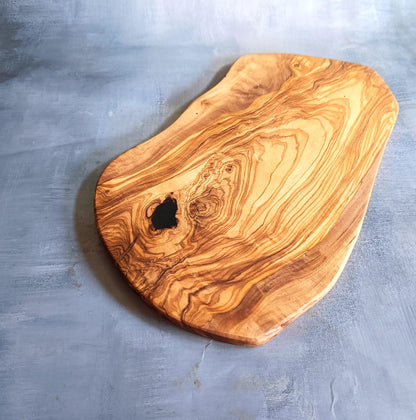 Tocator din lemn de maslin cu rasina 37 cm
