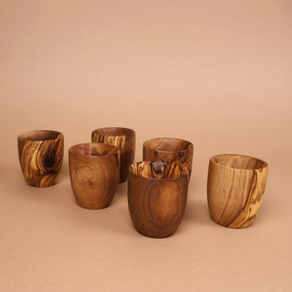 Set 6 pahare pentru țuica din lemn de măslin