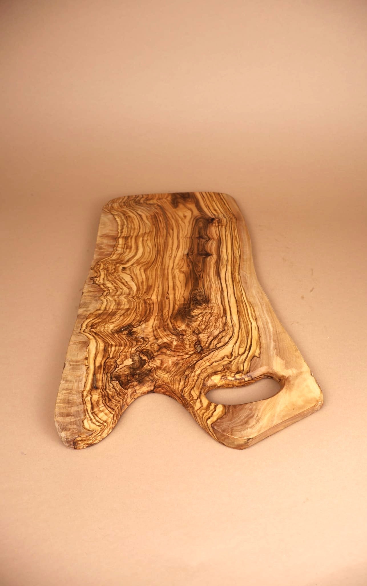Tocator Toscana din lemn de maslin 47 x 25 cm